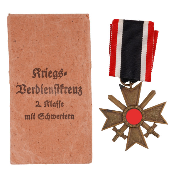 Kriegsverdienstkreuz 2. Klasse mit Schwertern in Tüte