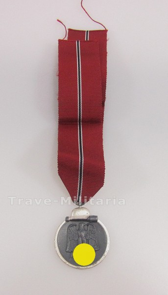 MINT Medaille Winterschlacht im Osten am Band Hersteller 19