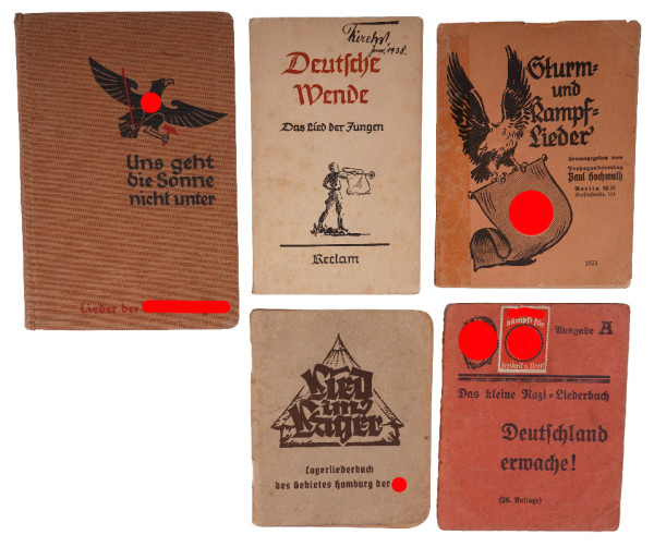 5 Liederbücher der NSDAP