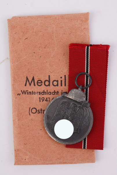 Medaille Winterschlacht im Osten 1941/42 mit Tüte