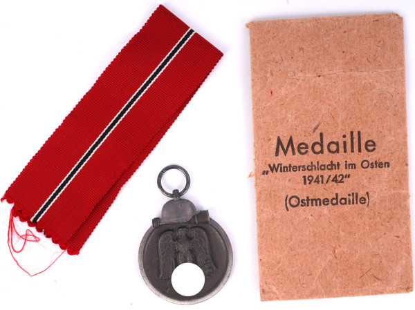 Medaille Winterschlacht im Osten 1941/42 mit Tüte