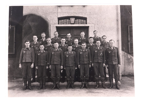 Gruppenfoto von Flakunteroffizieren