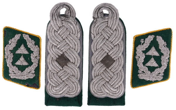 Luftwaffe Set Kragenspiegel und Schulterklappen für einen Oberregierungsrat