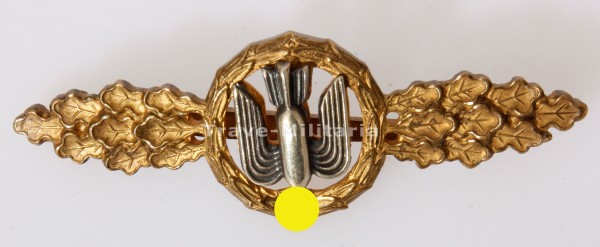 Frontflugspange für Kampfflieger in Gold