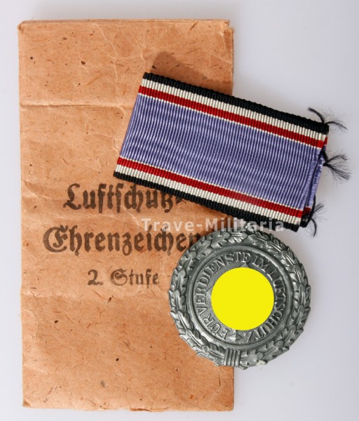 Luftschutz-Ehrenzeichen 2. Stufe in Verleihungstüte