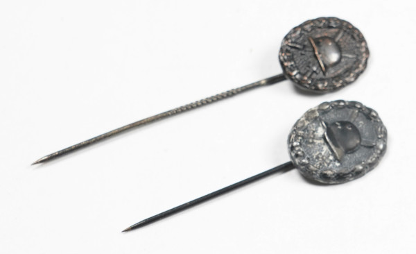 2x Miniatur Verwundetenabzeichen in Schwarz 1918
