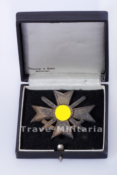 Kriegsverdienstkreuz 1. Klasse mit Schwertern im Etui