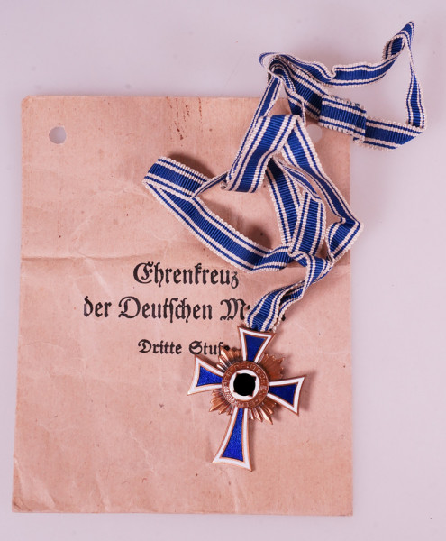 Ehrenkreuz der Deutschen Mutter in Bronze mit Tüte