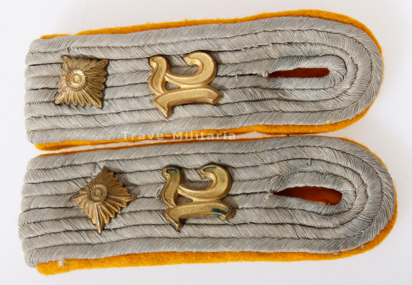 Wehrmacht Heer Paar Schulterstücke Oberleutnant Aufklärungsabteilung