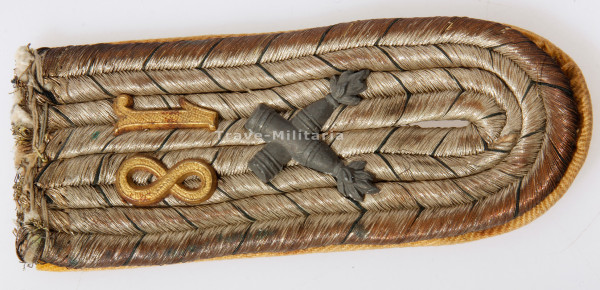 Schulterklappe Leutnant Thüringisches Fußartillerie- Regiment 18