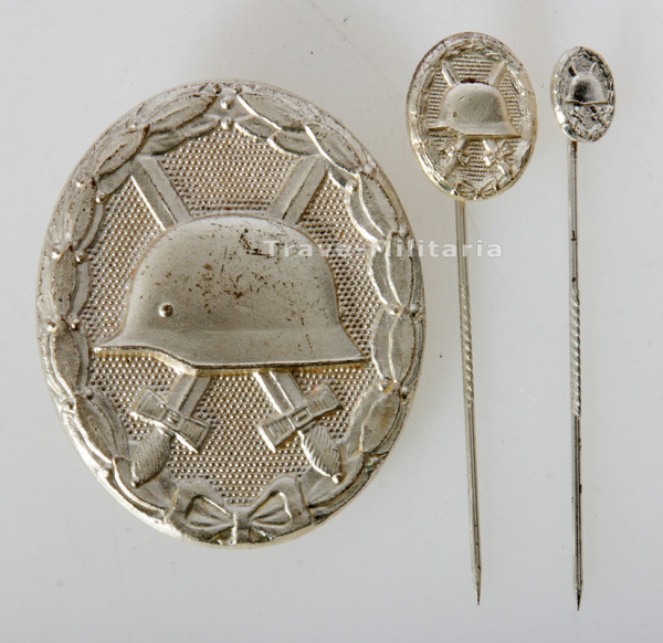 1957er Verwundetenabzeichen in Silber mit 2 Miniaturen