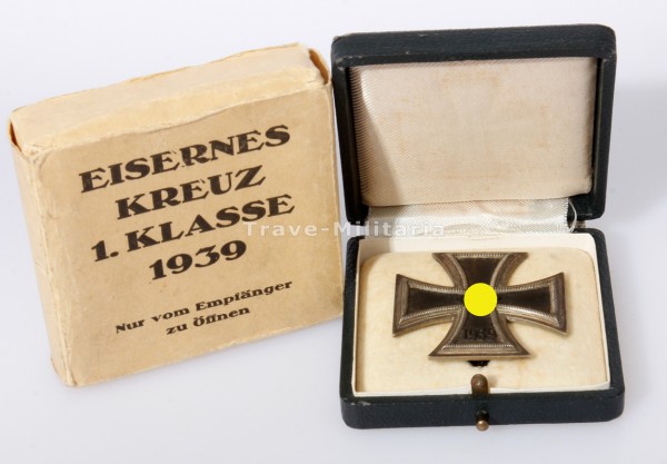 Eisernes Kreuz 1. Klasse im grünen Etui mit Umkarton