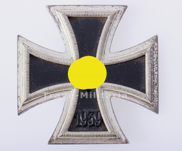 Eisernes Kreuz 1. Klasse 1939 Hersteller B.H. Mayer 26