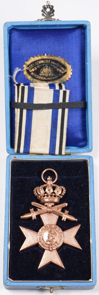 Bayern Militärverdienstkreuz 3.Klasse mit Krone u. Schwertern im Etui