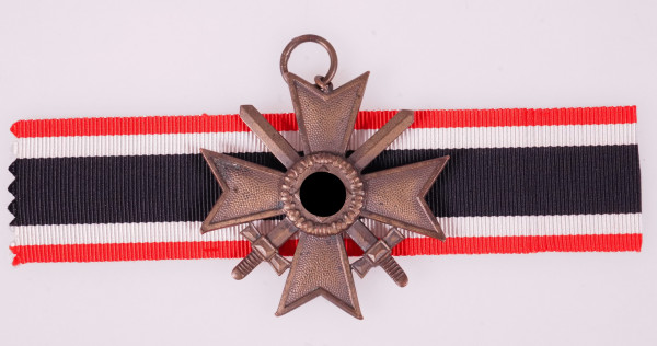 Kriegsverdienstkreuz 2. Klasse mit Schwertern