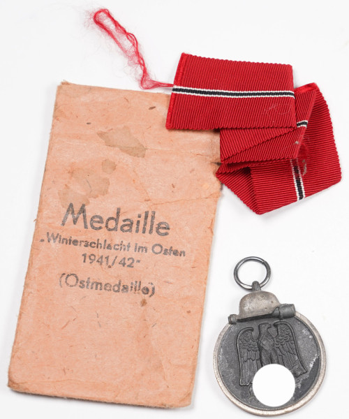 Medaille Winterschlacht im Osten 1941/42 mit Tüte