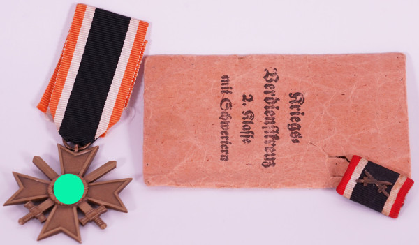 Kriegsverdienstkreuz 2. Klasse mit Schwertern mit Tüte