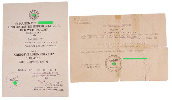 Urkunde Kriegsverdienstkreuz 2. Klasse mit Schwertern für Angestellte