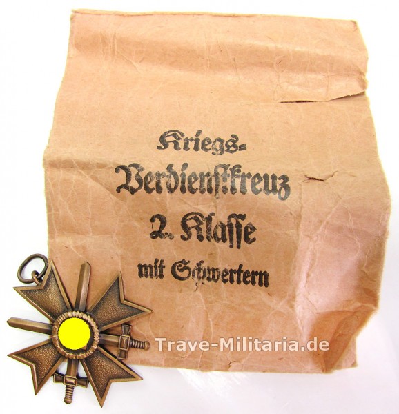 Kriegsverdienstkreuz 2. Klasse mit Schwertern in Verleihungstüte Deumer