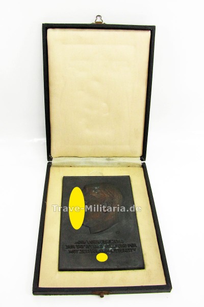 Adolf Hitler-Plakette im Etui