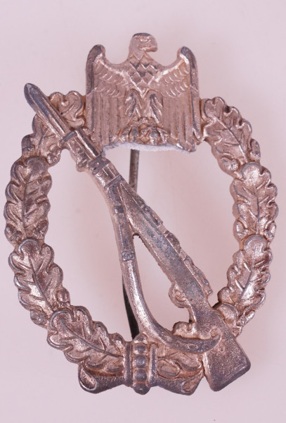 Infanterie- Sturmabzeichen in Silber entnazifiziert