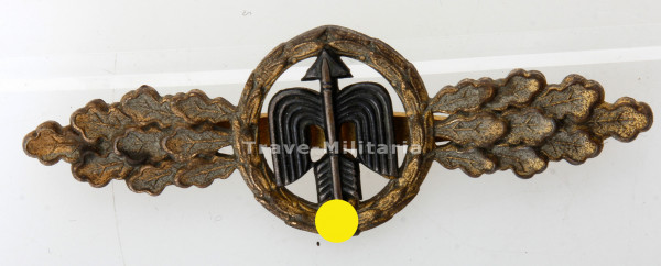 Frontflugspange in Gold für Jäger