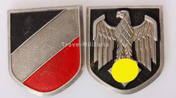 Wehrmacht Heer Abzeichen für den Tropenhelm
