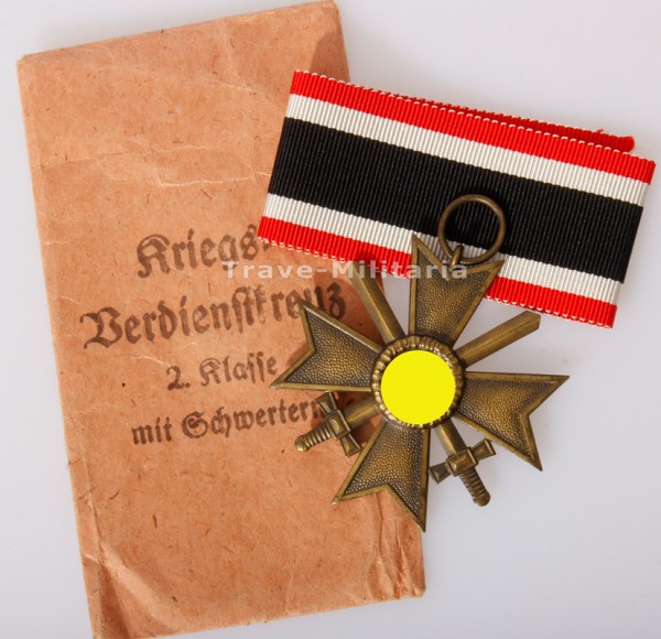 Kriegsverdienstkreuz 2. Klasse mit Schwertern in Verleihungstüte