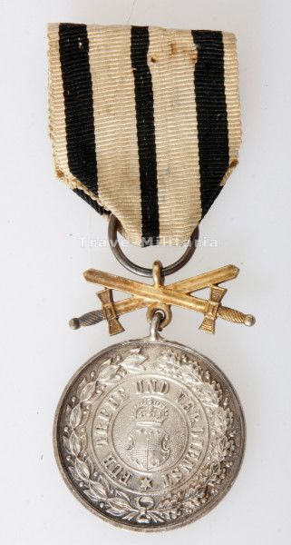 Fürstlicher Hausorden von Hohenzollern Silberne Verdienstmedaille mit Schwertern