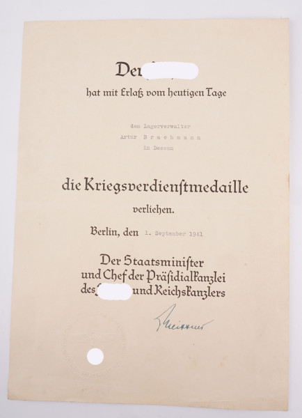 Urkunde Kriegsverdienstmedaille Lagerverwalter Brachmann
