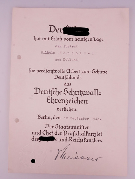 Urkunde Deutsches Schutzwall-Ehrenzeichen Postrat Banholzer