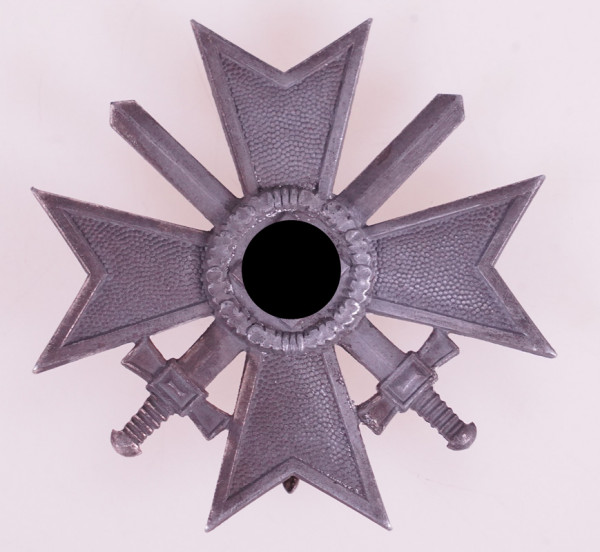 Kriegsverdienstkreuz 1. Klasse mit Schwertern