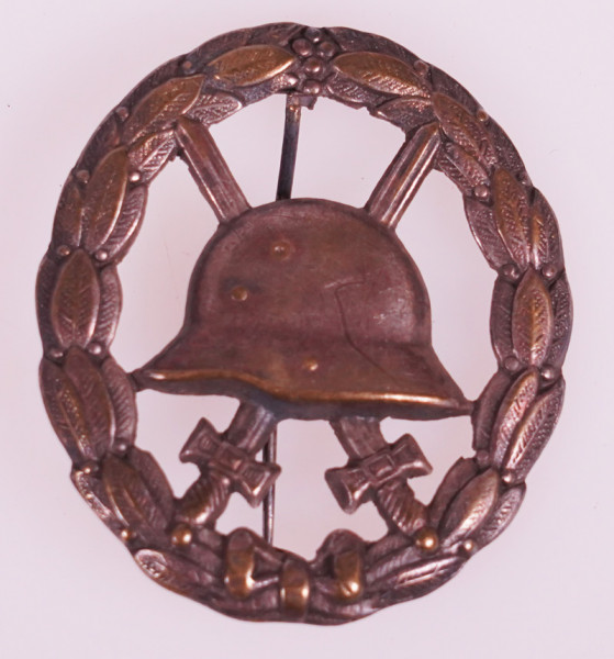 Verwundetenabzeichen in Mattweiß 1918 durchbrochen