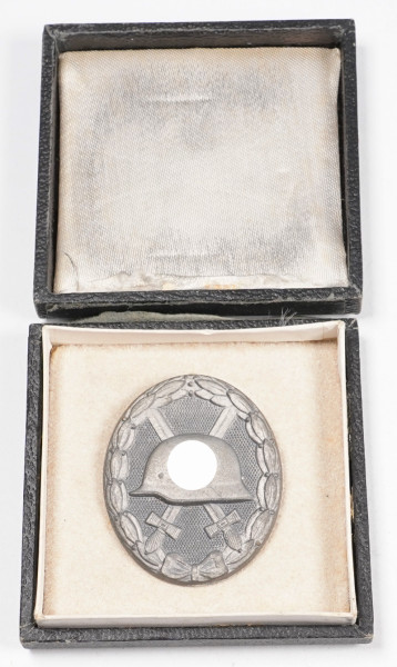 Verwundetenabzeichen in Gold im Etui
