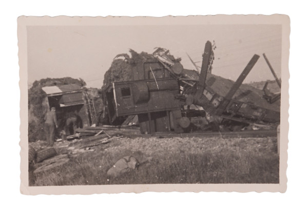 Foto gesprengter Zug 1944