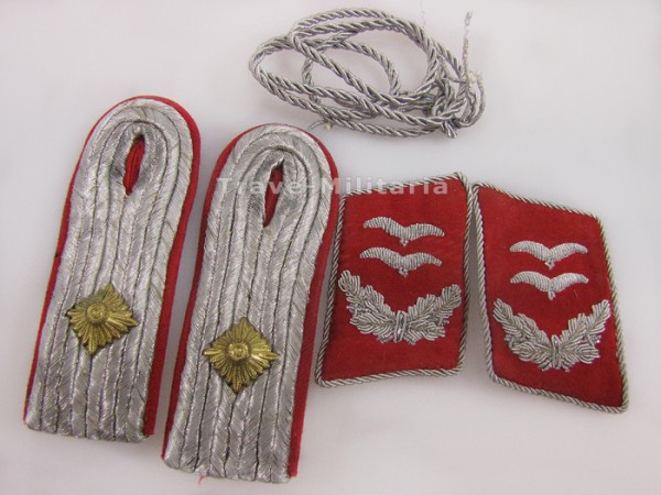 Luftwaffe Paar Schulterklappen und Kragenspiegel Oberleutnant Flak