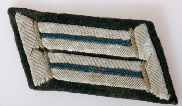 Wehrmacht Heer Kragenspiegel für einen Arzt