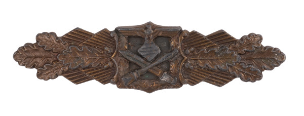 Nahkampfspange in Bronze entnazifiziert
