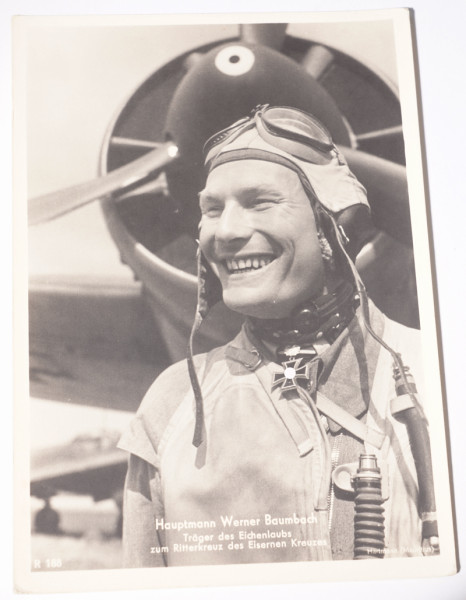 Postkartenfoto Hauptmann Werner Baumbach