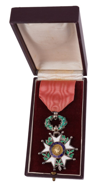 Frankreich Ritterkreuz oder Ehrenlegion im Etui