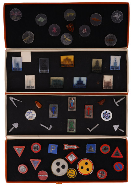 50 WHW-Abzeichen aus alter Sammlung