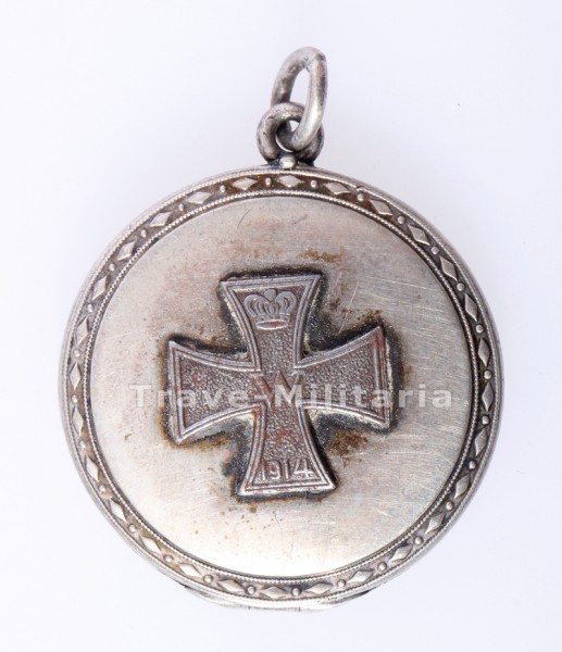 Medaillon 1. Weltkrieg - mit Auflage Eisernes Kreuz