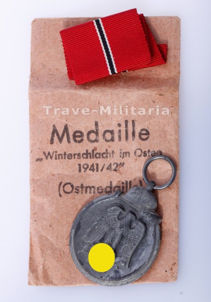 Medaille Winterschlacht im Osten mit Band und Umschlag