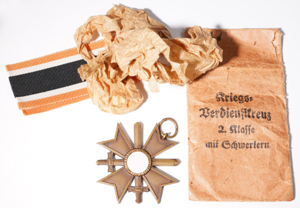 Kriegsverdienstkreuz 2.Klasse mit Schwertern mit Tüte