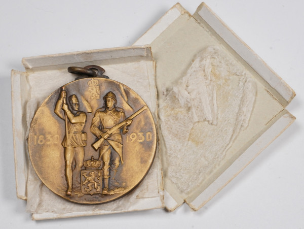 Belgien Gedenkmedaille zum 100.Jahrestag der Revolution 1830 in Karton