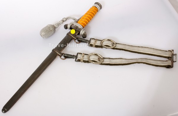 Heeresdolch für Offiziere der Wehrmacht mit Gehänge