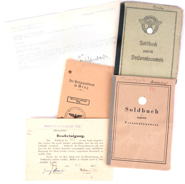 SS-Soldbuch und Soldbuch Polizei Binder