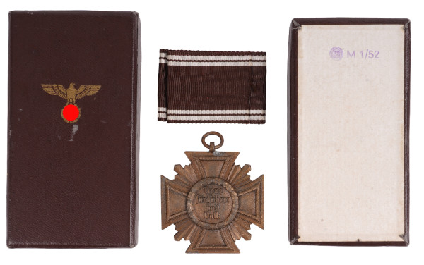 NSDAP-Dienstauszeichnung in Bronze im Etui