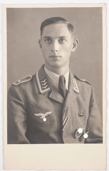 Portraitfoto Feldwebel der Flakartillerie