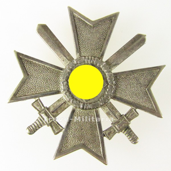 Kriegsverdienstkreuz 1. Klasse mit Schwertern Hersteller 65